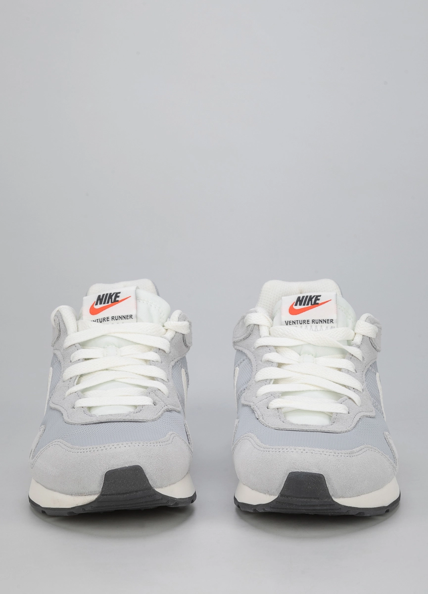 Кроссовки Nike фото № 3 недорого